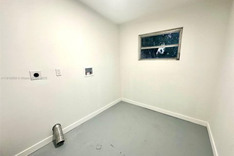 Villa ou maison à vendre à Dania Beach, Floride: 3 chambres, 118.17 m2 № 1974065 - photo 22