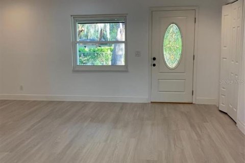 Casa en alquiler en Lake Mary, Florida, 3 dormitorios, 117.89 m2 № 2157409 - foto 2