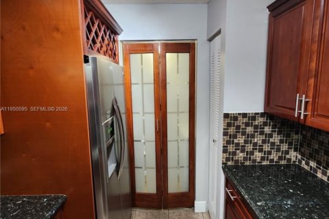 Condominio en alquiler en Miramar, Florida, 3 dormitorios, 104.52 m2 № 2006825 - foto 18