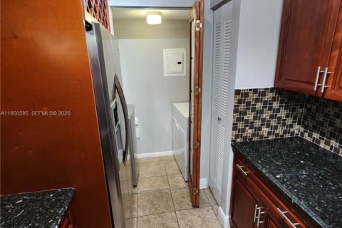 Condominio en alquiler en Miramar, Florida, 3 dormitorios, 104.52 m2 № 2006825 - foto 16