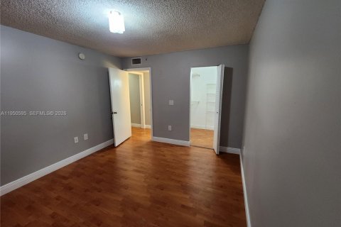 Condominio en alquiler en Miramar, Florida, 3 dormitorios, 104.52 m2 № 2006825 - foto 29