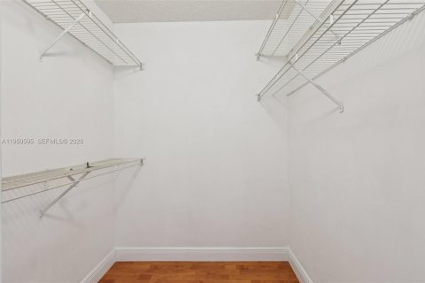 Condominio en alquiler en Miramar, Florida, 3 dormitorios, 104.52 m2 № 2006825 - foto 30