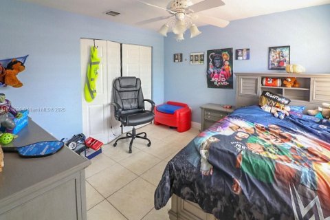 House in Miramar, Florida 6 bedrooms, 313.08 sq.m. № 1779467 - photo 28