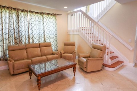 House in Miramar, Florida 6 bedrooms, 313.08 sq.m. № 1779467 - photo 6