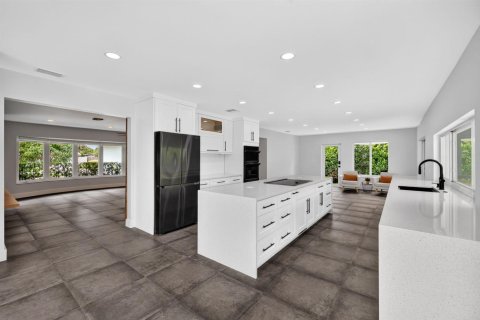 Casa en venta en Plantation, Florida, 4 dormitorios, 207.54 m2 № 2382532 - foto 18