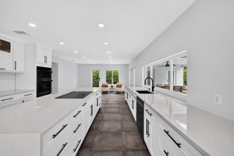 Casa en venta en Plantation, Florida, 4 dormitorios, 207.54 m2 № 2382532 - foto 17