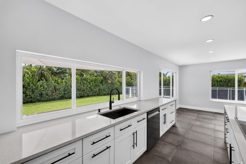 Casa en venta en Plantation, Florida, 4 dormitorios, 207.54 m2 № 2382532 - foto 23