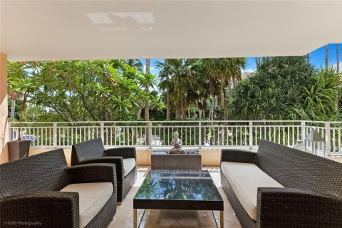 Condo in Key Biscayne, Florida, 3 bedrooms  № 1949289 - photo 1