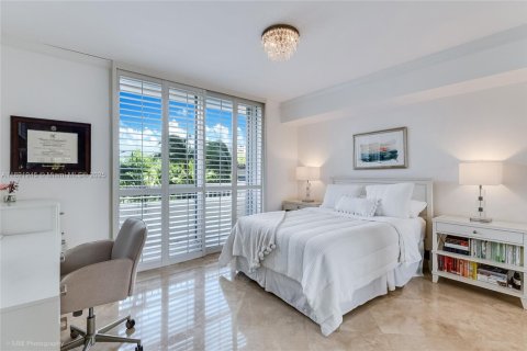 Condo in Key Biscayne, Florida, 3 bedrooms  № 1949289 - photo 10