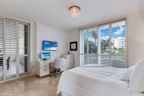 Condo in Key Biscayne, Florida, 3 bedrooms  № 1949289 - photo 11