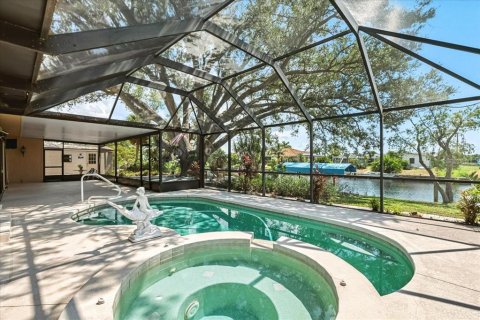 Villa ou maison à vendre à Port Charlotte, Floride: 3 chambres, 170.85 m2 № 1852639 - photo 29