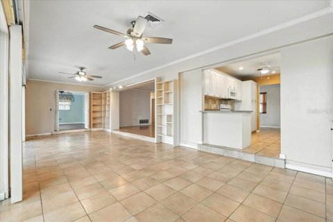 Villa ou maison à vendre à Port Charlotte, Floride: 3 chambres, 170.85 m2 № 1852639 - photo 12