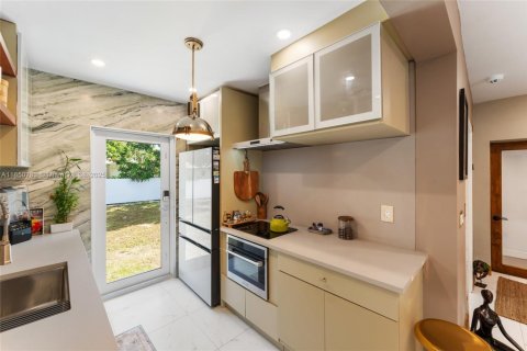 Купить виллу или дом в Майами, Флорида 3 спальни, 105.07м2, № 1854750 - фото 11