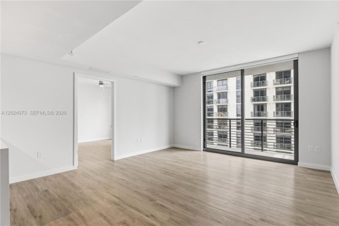 Condo in Miami, Florida, 1 bedroom  № 2252182 - photo 6