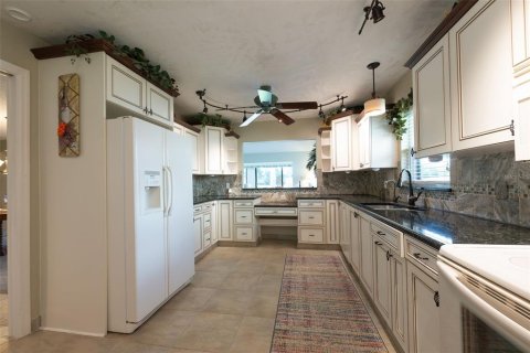 Casa en venta en Lake Suzy, Florida, 2 dormitorios, 213.68 m2 № 2383867 - foto 7