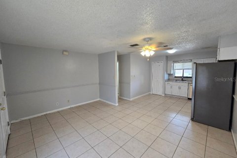 Apartment in Bartow, Florida 2 bedrooms, 86.86 sq.m. № 2227949 - photo 2