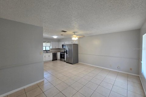 Apartment in Bartow, Florida 2 bedrooms, 86.86 sq.m. № 2227949 - photo 8