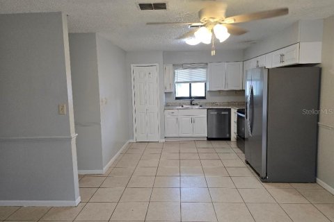 Apartment in Bartow, Florida 2 bedrooms, 86.86 sq.m. № 2227949 - photo 3
