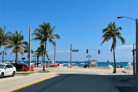 Copropriété à vendre à Fort Lauderdale, Floride: 2 chambres, 112.78 m2 № 2050107 - photo 11