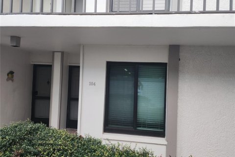 Condo in Saint Petersburg, Florida, 2 bedrooms № 2118602 - photo 22