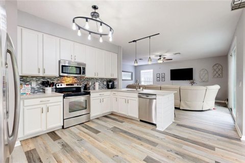 Casa en venta en Fleming Island, Florida, 5 dormitorios, 262.63 m2 № 1778962 - foto 9