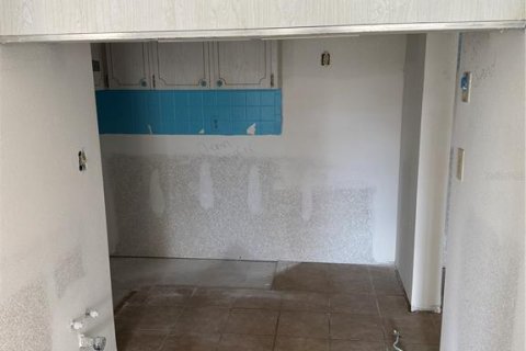 Condo in New Port Richey, Florida, 1 bedroom  № 2161367 - photo 6
