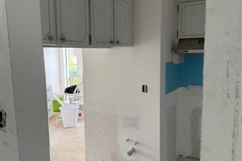 Condo in New Port Richey, Florida, 1 bedroom  № 2161367 - photo 8