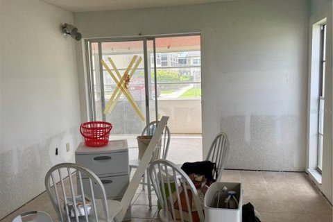 Condo in New Port Richey, Florida, 1 bedroom  № 2161367 - photo 12
