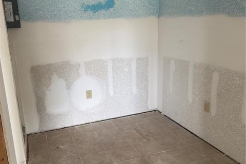Condo in New Port Richey, Florida, 1 bedroom  № 2161367 - photo 7