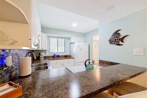 Condominio en venta en Bradenton Beach, Florida, 2 dormitorios, 100.33 m2 № 2152058 - foto 9