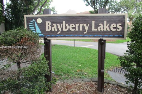 Купить таунхаус в Пемброк-Пайнс, Флорида 3 спальни, 151.24м2, № 2044702 - фото 2