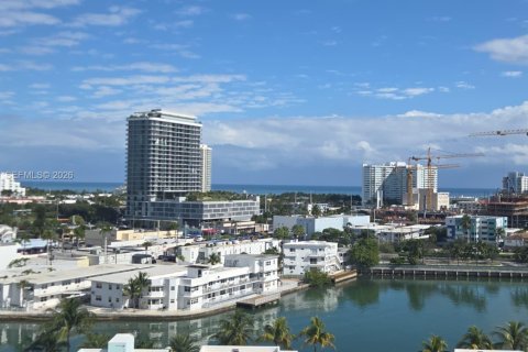 Copropriété à vendre à Miami Beach, Floride: 2 chambres, 108.7 m2 № 2303835 - photo 25