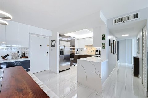 Copropriété à vendre à Miami Beach, Floride: 2 chambres, 108.7 m2 № 2303835 - photo 5