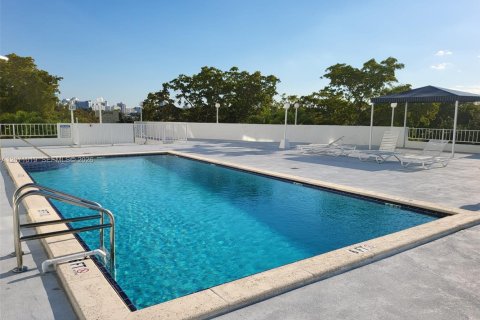 Copropriété à vendre à Miami Beach, Floride: 2 chambres, 108.7 m2 № 2303835 - photo 27