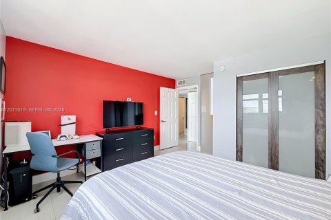 Copropriété à vendre à Miami Beach, Floride: 2 chambres, 108.7 m2 № 2303835 - photo 13