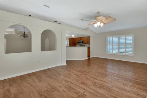 House in DeLand, Florida 3 bedrooms, 172.33 sq.m. № 1903960 - photo 10