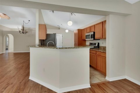 House in DeLand, Florida 3 bedrooms, 172.33 sq.m. № 1903960 - photo 11
