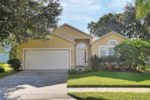 House in DeLand, Florida 3 bedrooms, 172.33 sq.m. № 1903960 - photo 1