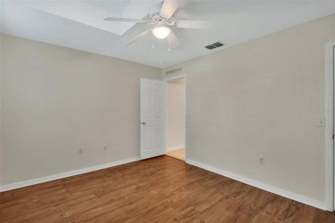 House in DeLand, Florida 3 bedrooms, 172.33 sq.m. № 1903960 - photo 23