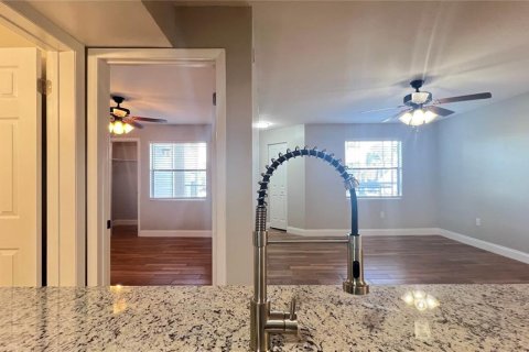 Condo in Kissimmee, Florida, 1 bedroom  № 1655648 - photo 16