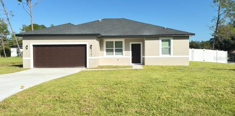 Villa ou maison à Citrus Springs, Floride 4 chambres, 158.68 m2 № 2424373