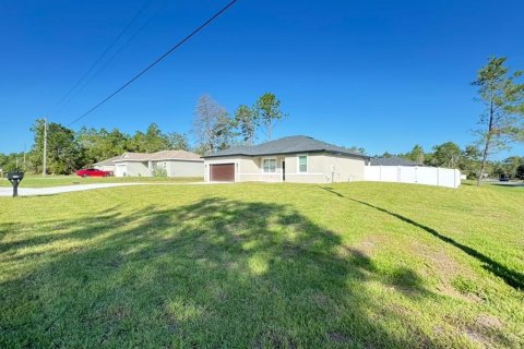 Villa ou maison à louer à Citrus Springs, Floride: 4 chambres, 158.68 m2 № 2424373 - photo 5
