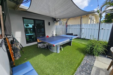 Villa ou maison à vendre à Fort Lauderdale, Floride: 3 chambres, 134.71 m2 № 2146500 - photo 28