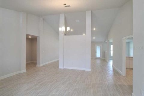 House in Ocala, Florida 4 bedrooms, 278.71 sq.m. № 1905551 - photo 12