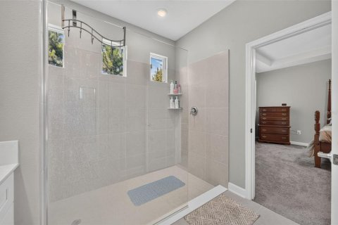House in Apopka, Florida 4 bedrooms, 239.22 sq.m. № 2228287 - photo 30