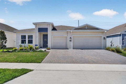 House in Apopka, Florida 4 bedrooms, 239.22 sq.m. № 2228287