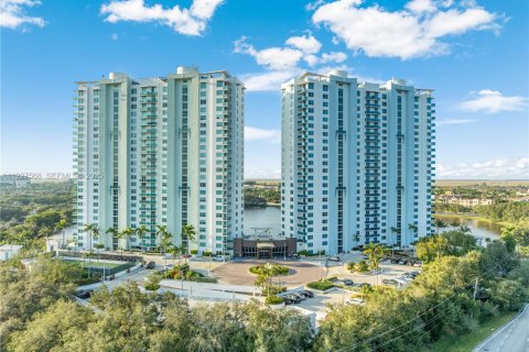 Condo à Sunrise, Floride, 2 chambres  № 2080207