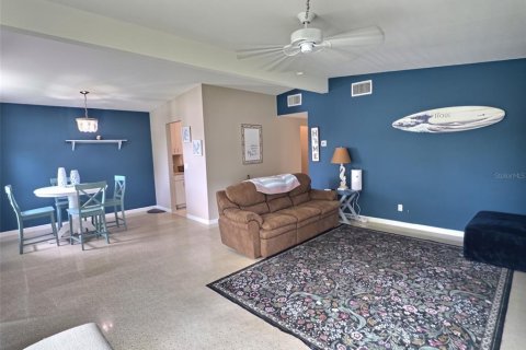 House in Venice, Florida 2 bedrooms, 101.82 sq.m. № 2393843 - photo 6