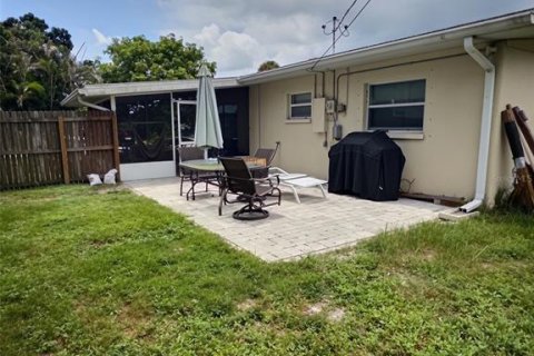 House in Venice, Florida 2 bedrooms, 101.82 sq.m. № 2393843 - photo 18