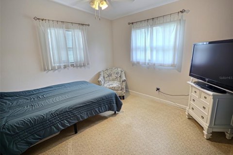 House in Venice, Florida 2 bedrooms, 101.82 sq.m. № 2393843 - photo 11
